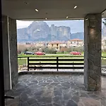 Under The Rocks Luxury Apartament