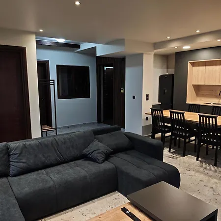 Апартаменты Under The Rocks Luxury Калампака