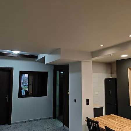 Апартаменты Under The Rocks Luxury *