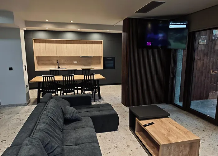 Apartment Under The Rocks Luxury Kalambaka