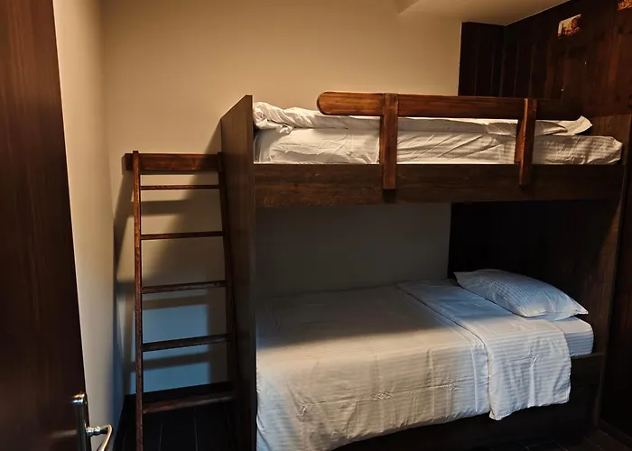 Under The Rocks Luxury Apartment *